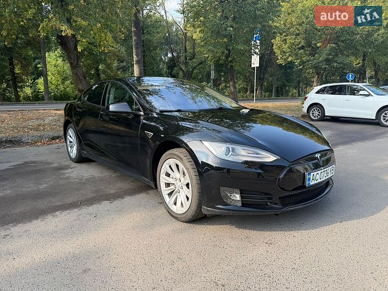 Лифтбек Tesla Model S 2014 в Луцке фото 3 Лифтбек Tesla Model S 2014 в Луцке