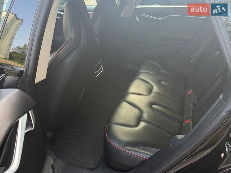 Лифтбек Tesla Model S 2014 в Луцке фото 10 Лифтбек Tesla Model S 2014 в Луцке