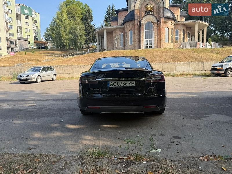 Лифтбек Tesla Model S 2014 в Луцке фото 7 Лифтбек Tesla Model S 2014 в Луцке