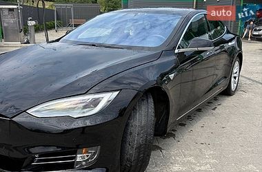 Лифтбек Tesla Model S 2018 в Коломые