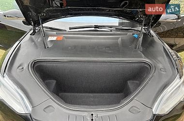 Лифтбек Tesla Model S 2018 в Коломые