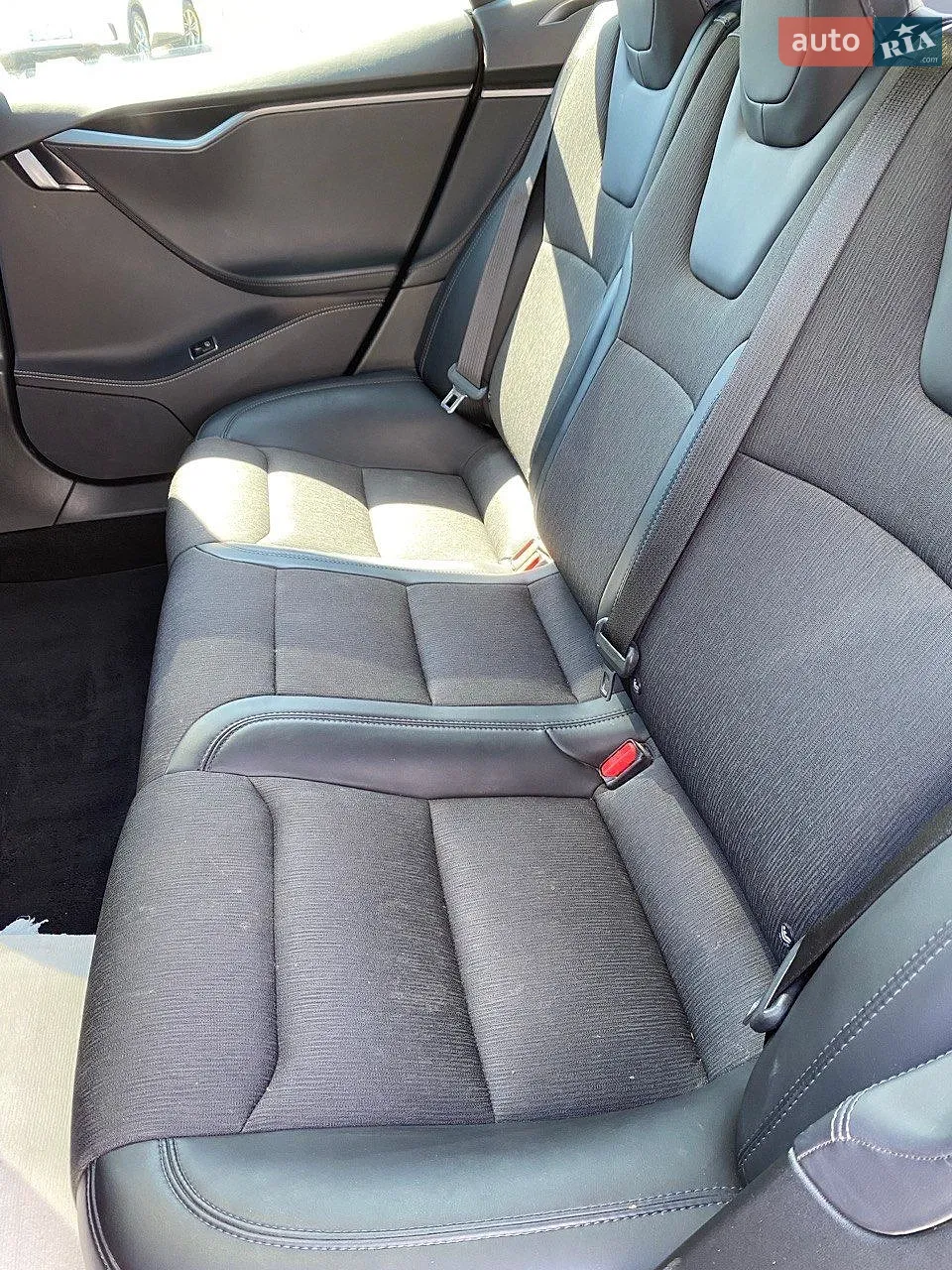 2018 Tesla Model S - мініатюра 8