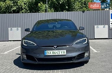 Ліфтбек Tesla Model S 2017 в Кам'янець-Подільському