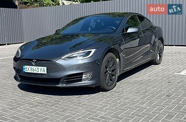 Лифтбек Tesla Model S 2017 в Каменец-Подольском