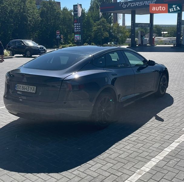 Ліфтбек Tesla Model S 2017 в Кам'янець-Подільському