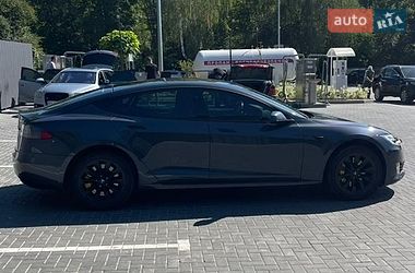 Лифтбек Tesla Model S 2017 в Каменец-Подольском