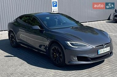 Лифтбек Tesla Model S 2017 в Каменец-Подольском