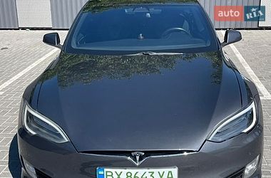 Ліфтбек Tesla Model S 2017 в Кам'янець-Подільському