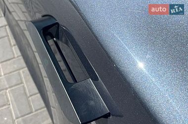 Ліфтбек Tesla Model S 2017 в Кам'янець-Подільському