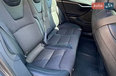 Ліфтбек Tesla Model S 2017 в Кам'янець-Подільському