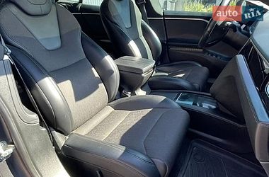 Ліфтбек Tesla Model S 2017 в Кам'янець-Подільському