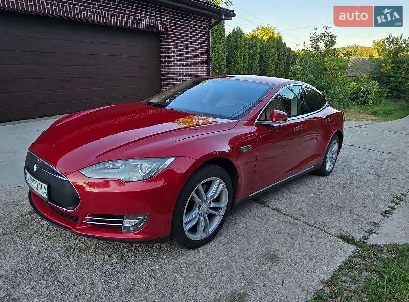 Tesla Model S 2015 Tesla Model S 2015