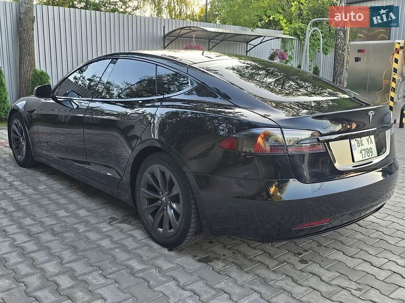 Лифтбек Tesla Model S 2018 в Костополе фото 6 Лифтбек Tesla Model S 2018 в Костополе
