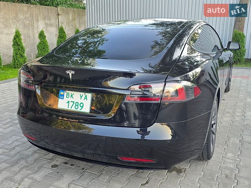 Лифтбек Tesla Model S 2018 в Костополе фото 9 Лифтбек Tesla Model S 2018 в Костополе