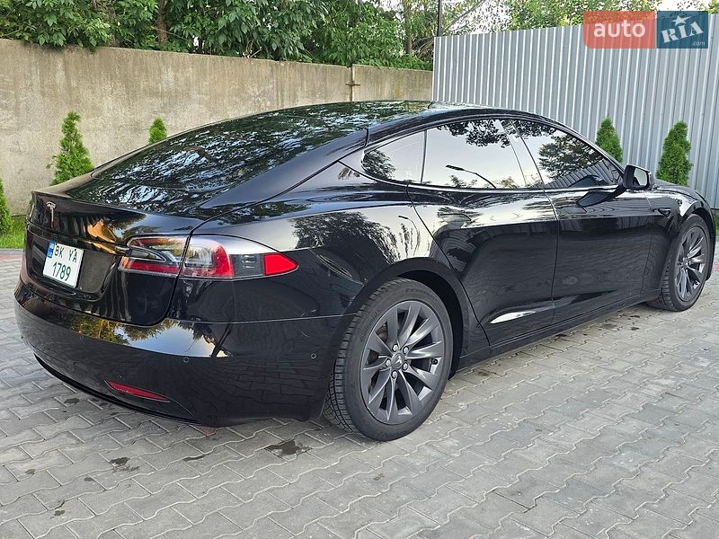 Лифтбек Tesla Model S 2018 в Костополе фото 11 Лифтбек Tesla Model S 2018 в Костополе