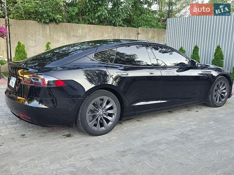 Лифтбек Tesla Model S 2018 в Костополе фото 12 Лифтбек Tesla Model S 2018 в Костополе