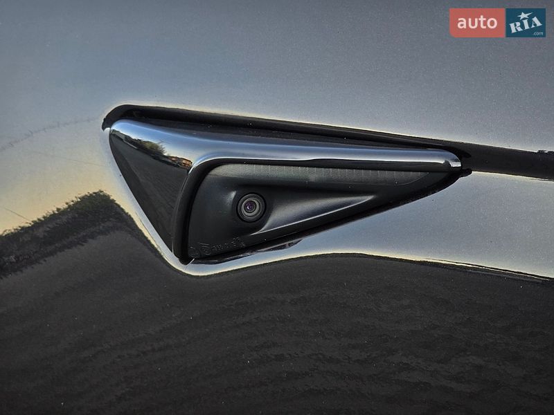 Лифтбек Tesla Model S 2018 в Костополе фото 26 Лифтбек Tesla Model S 2018 в Костополе
