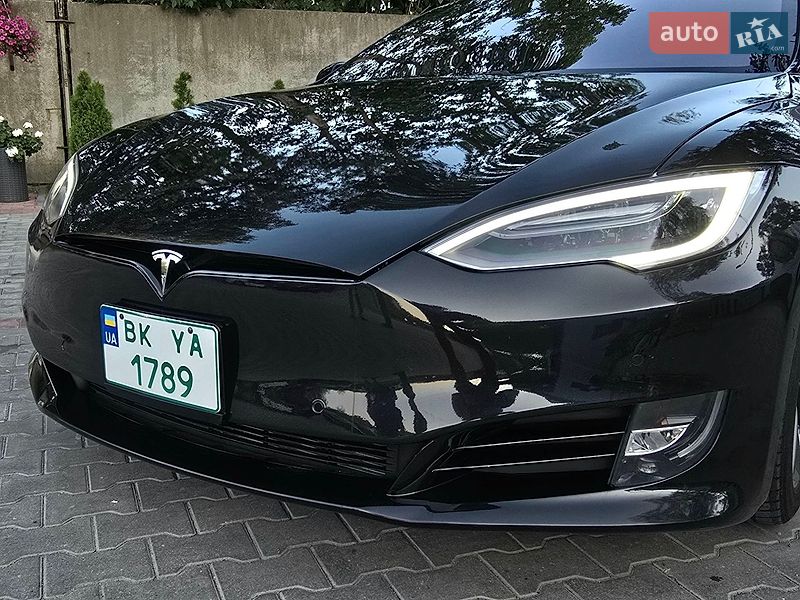 Лифтбек Tesla Model S 2018 в Костополе фото 20 Лифтбек Tesla Model S 2018 в Костополе