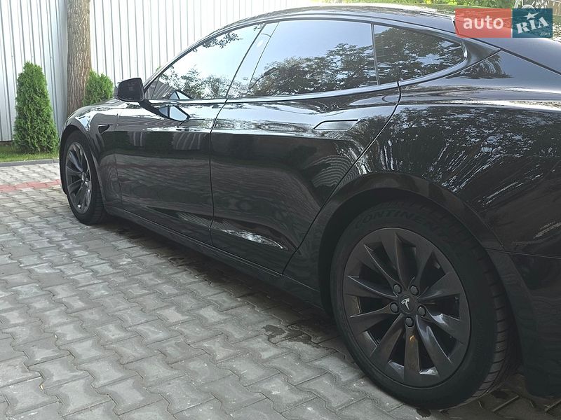 Лифтбек Tesla Model S 2018 в Костополе фото 28 Лифтбек Tesla Model S 2018 в Костополе