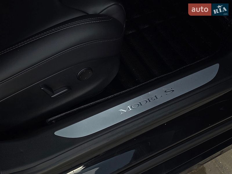 Лифтбек Tesla Model S 2018 в Костополе фото 43 Лифтбек Tesla Model S 2018 в Костополе