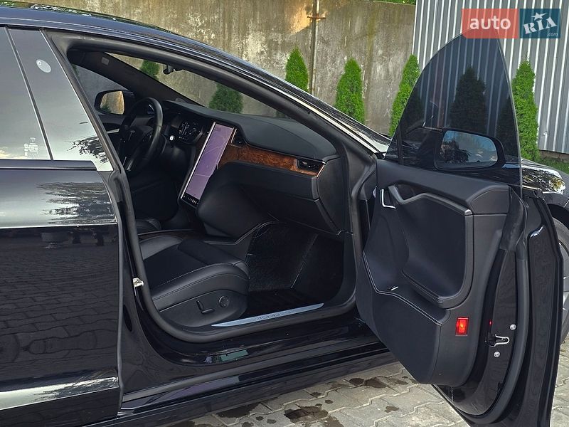 Лифтбек Tesla Model S 2018 в Костополе фото 40 Лифтбек Tesla Model S 2018 в Костополе