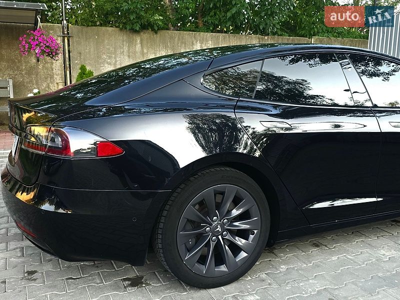 Лифтбек Tesla Model S 2018 в Костополе фото 34 Лифтбек Tesla Model S 2018 в Костополе