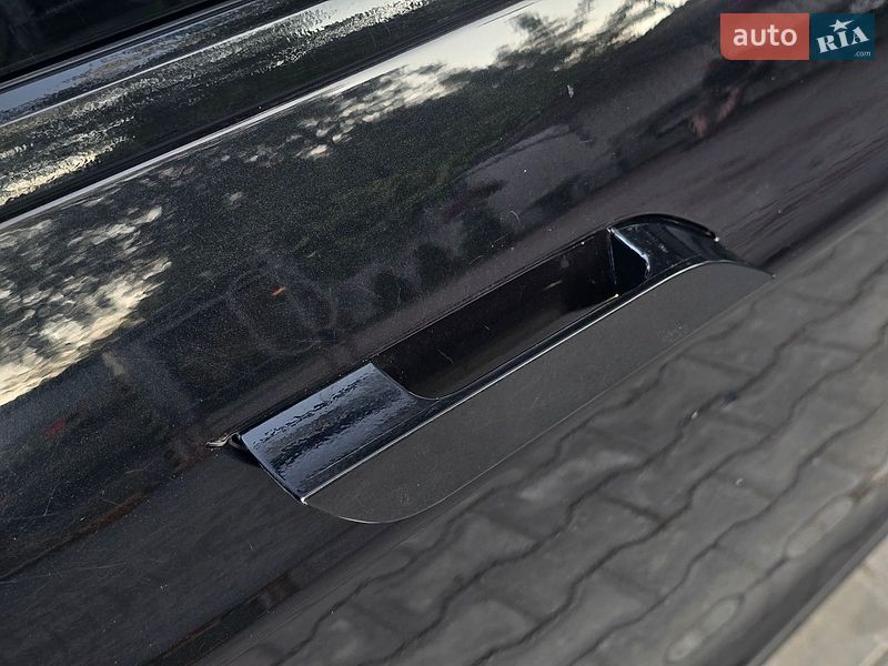 Лифтбек Tesla Model S 2018 в Костополе фото 35 Лифтбек Tesla Model S 2018 в Костополе
