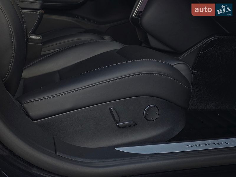 Лифтбек Tesla Model S 2018 в Костополе фото 44 Лифтбек Tesla Model S 2018 в Костополе