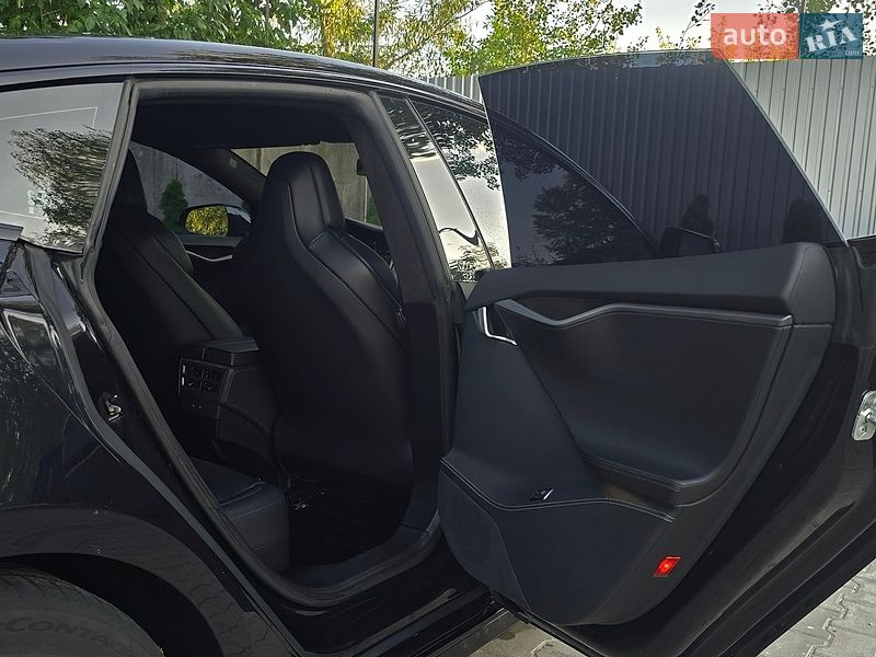 Лифтбек Tesla Model S 2018 в Костополе фото 56 Лифтбек Tesla Model S 2018 в Костополе