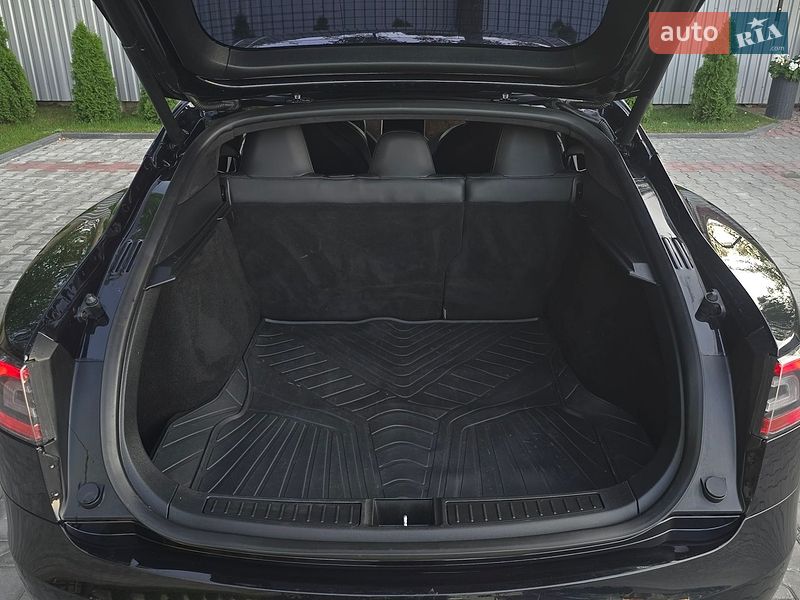 Лифтбек Tesla Model S 2018 в Костополе фото 71 Лифтбек Tesla Model S 2018 в Костополе