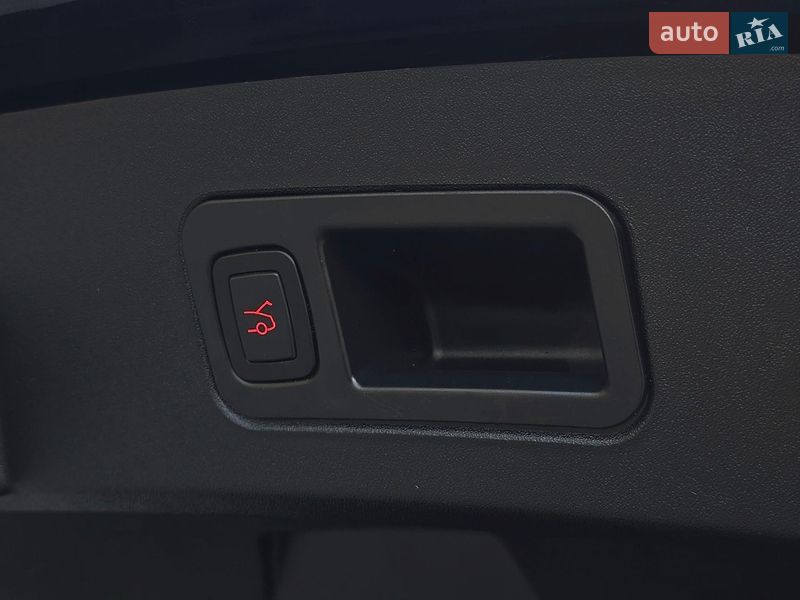 Лифтбек Tesla Model S 2018 в Костополе фото 72 Лифтбек Tesla Model S 2018 в Костополе