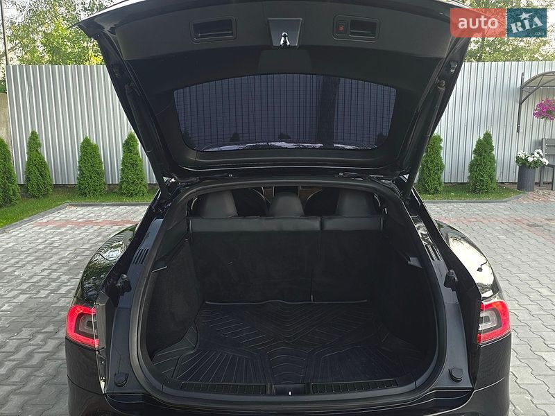 Лифтбек Tesla Model S 2018 в Костополе фото 70 Лифтбек Tesla Model S 2018 в Костополе