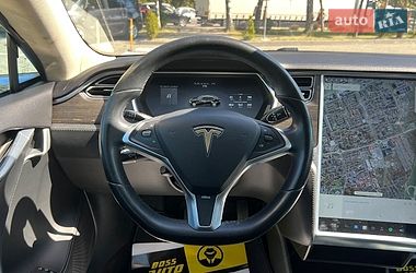 Ліфтбек Tesla Model S 2014 в Львові