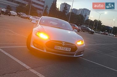 Лифтбек Tesla Model S 2012 в Одессе