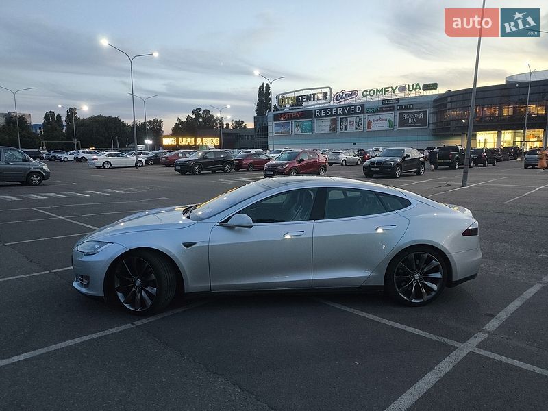 Лифтбек Tesla Model S 2012 в Одессе