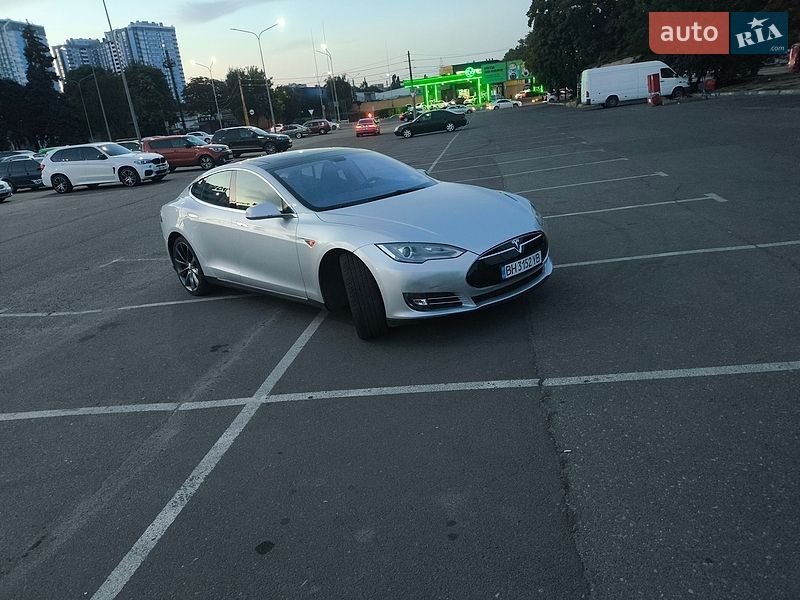 Лифтбек Tesla Model S 2012 в Одессе