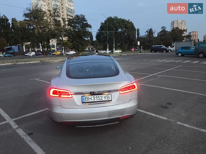 Лифтбек Tesla Model S 2012 в Одессе