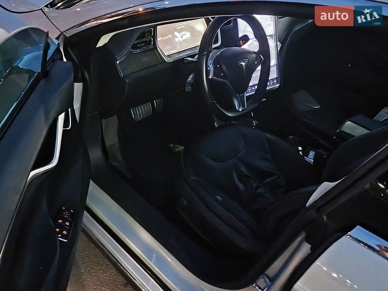 Лифтбек Tesla Model S 2012 в Одессе
