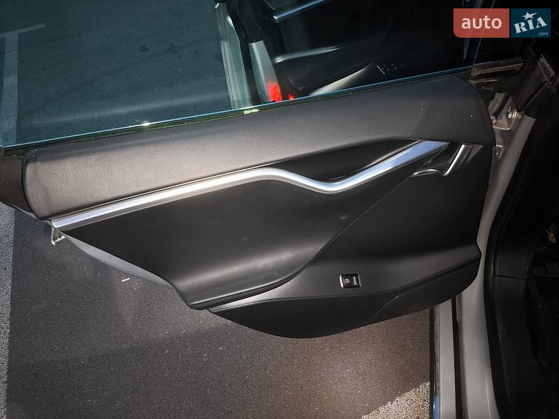 Лифтбек Tesla Model S 2012 в Одессе