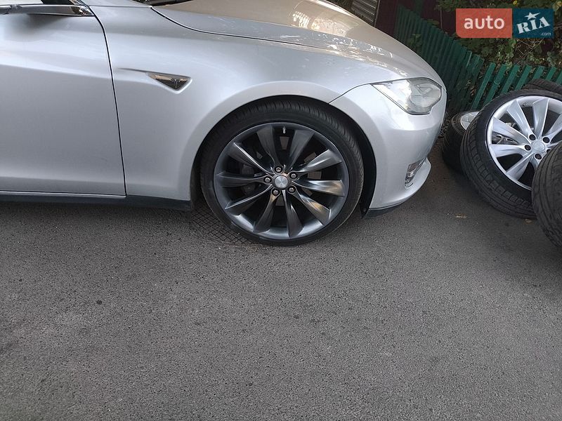Лифтбек Tesla Model S 2012 в Одессе