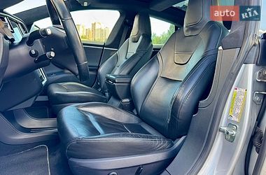 Лифтбек Tesla Model S 2016 в Киеве