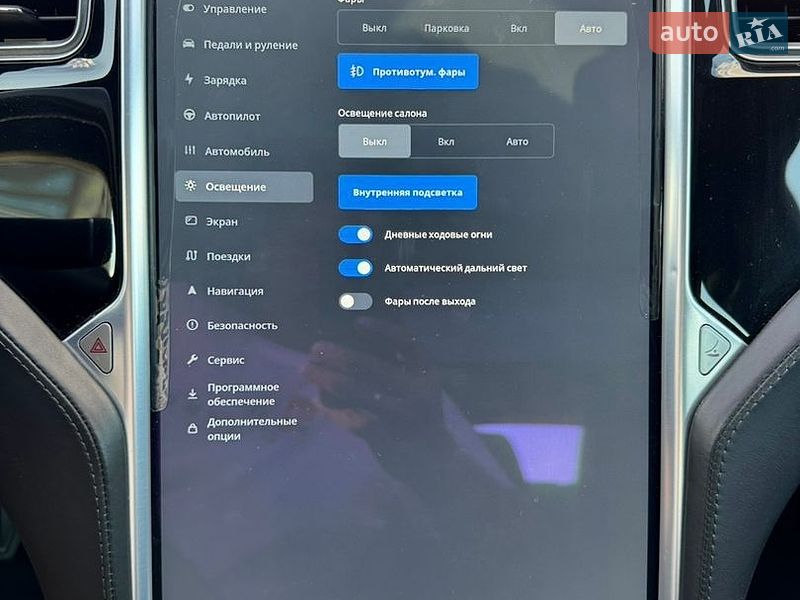 Лифтбек Tesla Model S 2016 в Киеве