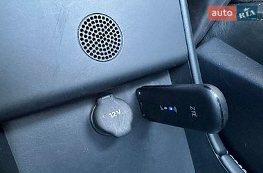 Лифтбек Tesla Model S 2016 в Киеве