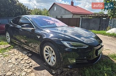Лифтбек Tesla Model S 2017 в Харькове