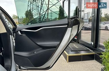 Ліфтбек Tesla Model S 2013 в Харкові