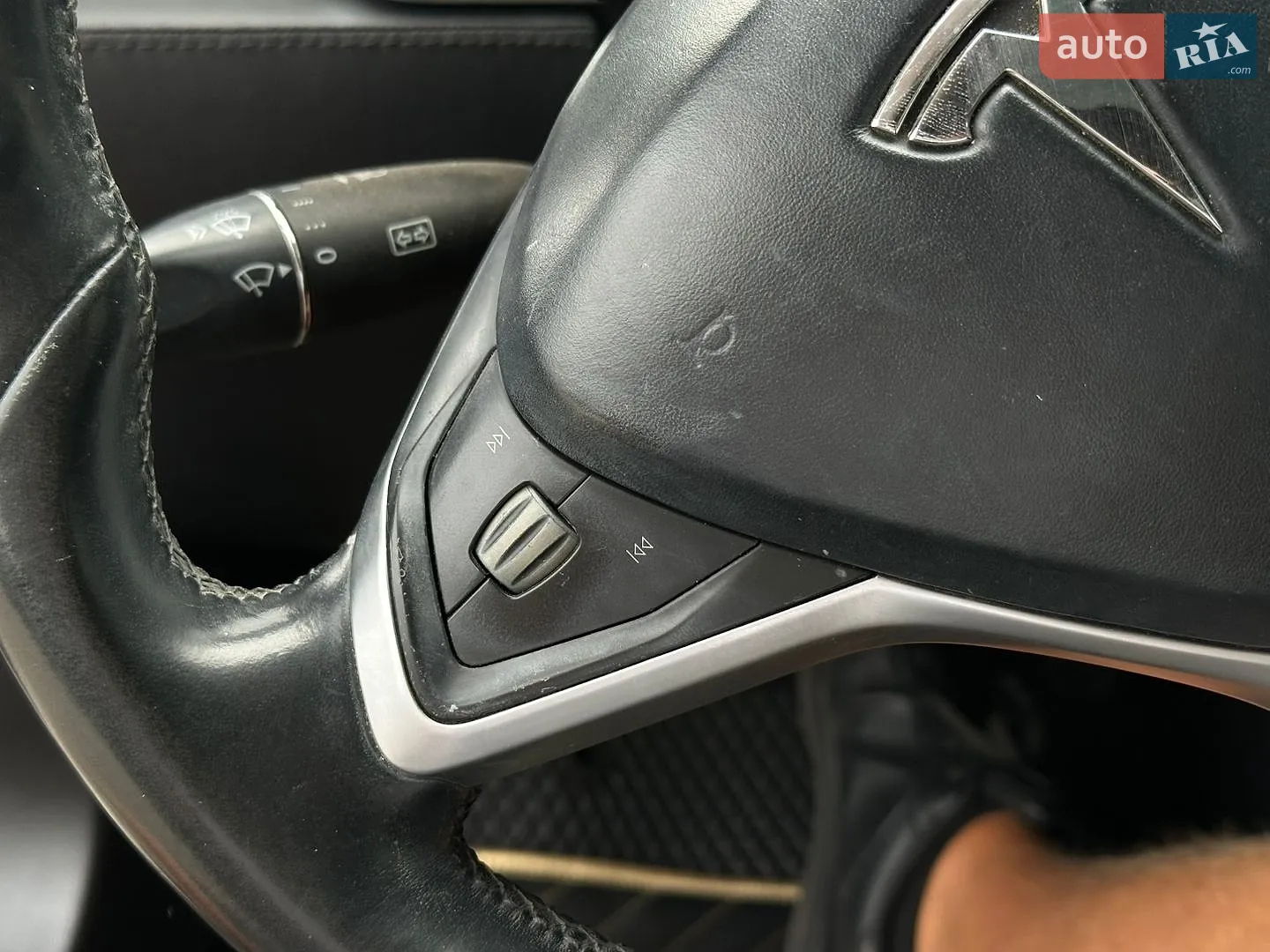2013 Tesla Model S - мініатюра 28