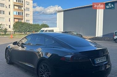 Лифтбек Tesla Model S 2019 в Стрые