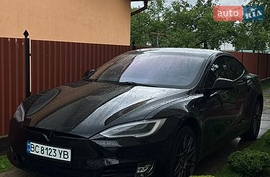 Лифтбек Tesla Model S 2019 в Львове Лифтбек Tesla Model S 2019 в Львове