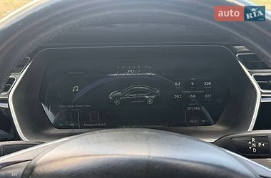 Ліфтбек Tesla Model S 2016 в Нетішині