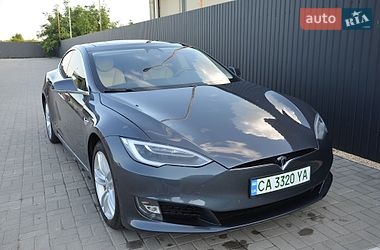 Лифтбек Tesla Model S 2016 в Черкассах